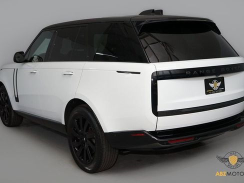 Used 2023 Land Rover Range Rover SE image 7