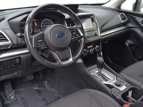 Used 2020 Subaru Forester Premium AWD/4WD image 3