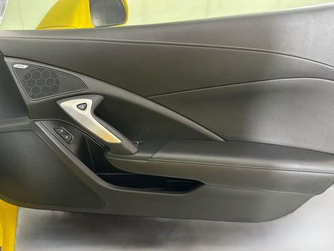 Used 2019 Chevrolet Corvette Stingray Coupe RWD image 27