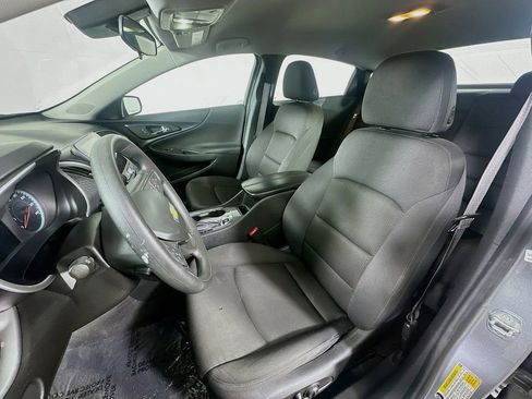 Used 2024 Chevrolet Malibu LT image 15