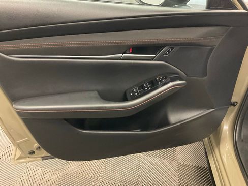 Used 2024 MAZDA MAZDA3 s image 13