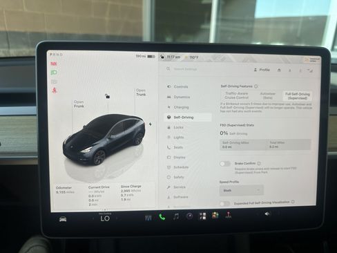 Used 2025 Tesla Model Y Long Range RWD image 28