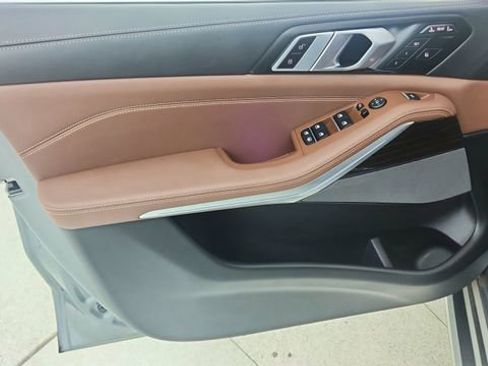 Used 2026 BMW X7 xDrive40i image 40