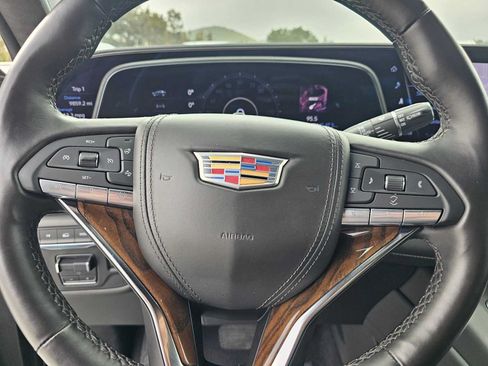 Used 2024 Cadillac Escalade ESV Premium Luxury Platinum AWD/4WD image 25