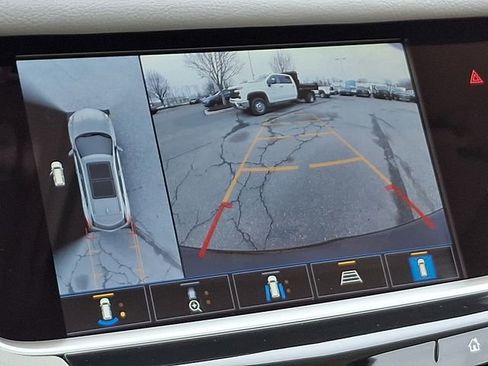 Used 2026 Cadillac XT5 Premium Luxury w/ Driver Assist Package image 18