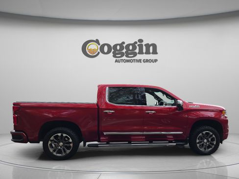 Used 2023 Chevrolet Silverado 1500 High Country w/ Z71 Off-Road Package image 6