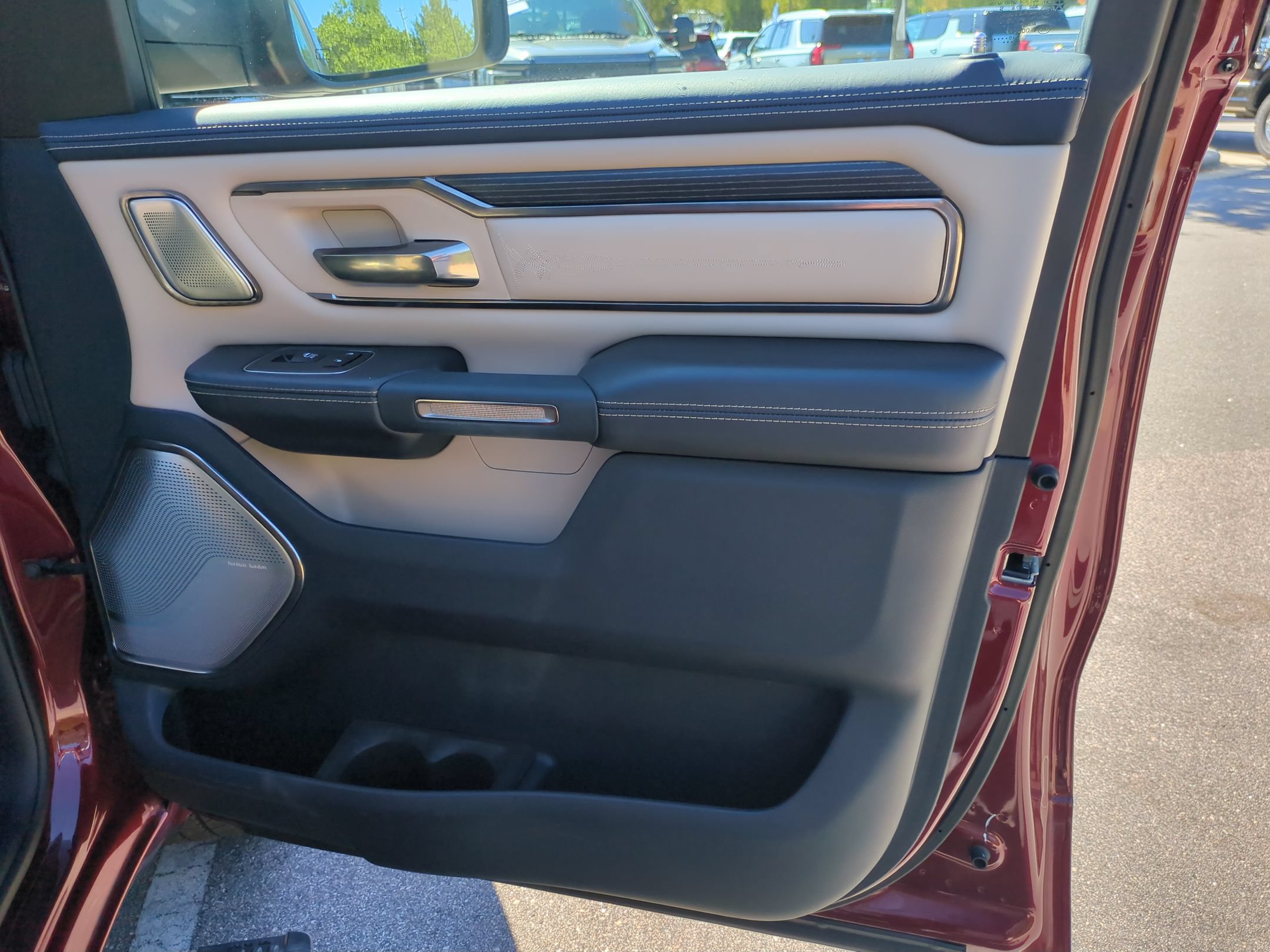 Used 2019 RAM 1500 Limited AWD/4WD image 40