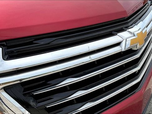 Used 2023 Chevrolet Equinox Premier FWD image 24