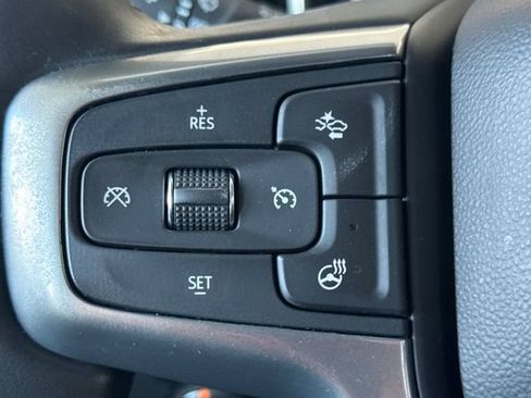 Used 2025 Chevrolet Silverado 1500 LT AWD/4WD image 37