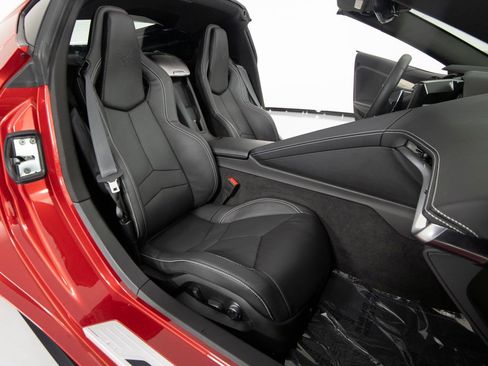 Used 2024 Chevrolet Corvette Z06 image 33