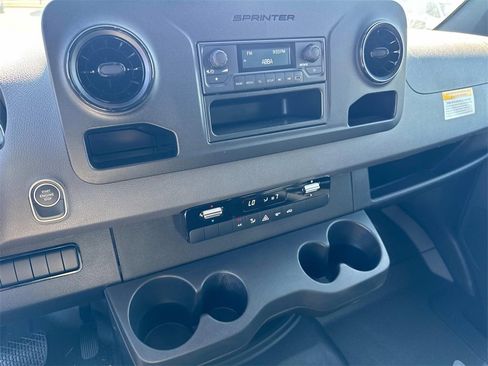 New 2025 Mercedes-Benz Sprinter 2500 image 21