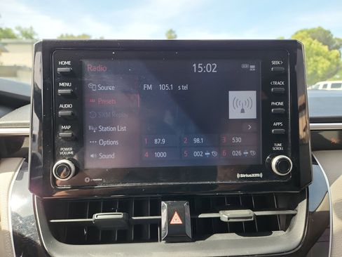Used 2022 Toyota Corolla LE FWD image 12
