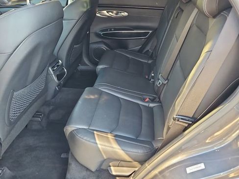 Used 2022 Genesis GV70 2.5T image 13