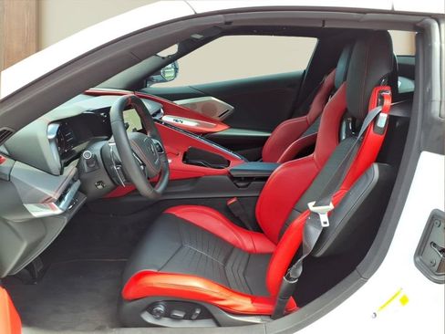 Used 2025 Chevrolet Corvette Stingray Preferred Conv w/ Z51 Performance Package RWD image 15