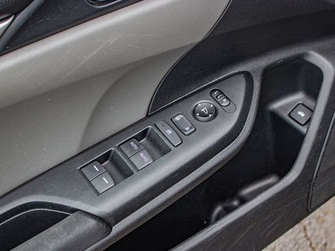 Used 2018 Honda Civic LX image 11