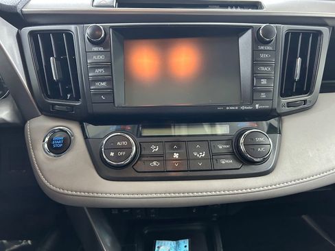 Used 2018 Toyota RAV4 Limited w/ All Weather Liner Package image 20