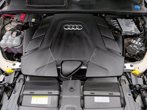 Used 2023 Audi Q7 3.0T Prestige w/ Prestige Package image 36