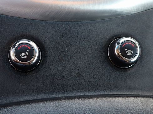 Used 2015 INFINITI Q60 Sport Limited image 38