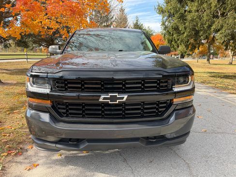 Used 2018 Chevrolet Silverado 1500 W/T w/ Black Out Edition image 7