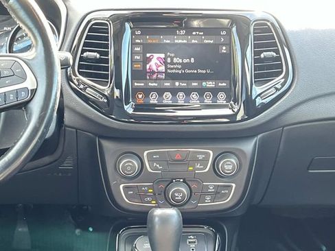 Used 2021 Jeep Compass Limited w/ Sun and Sound Group AWD/4WD image 19