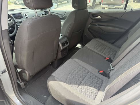 Used 2024 Chevrolet Equinox LT FWD image 8