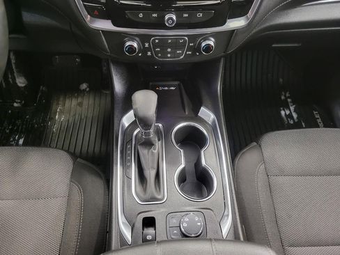 Used 2023 Chevrolet Traverse LT image 16