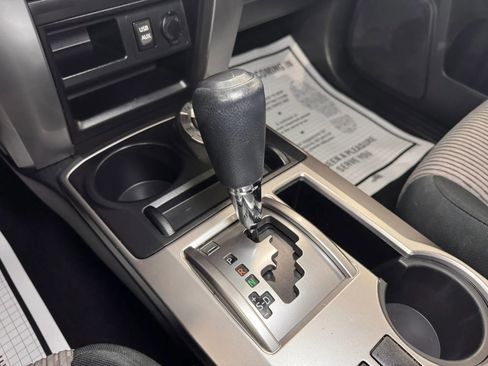 Used 2016 Toyota 4Runner SR5 image 29