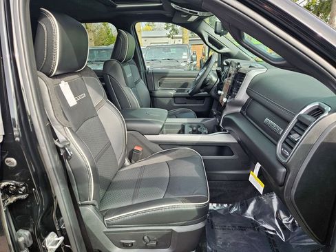 New 2026 RAM 3500 Laramie AWD/4WD image 16