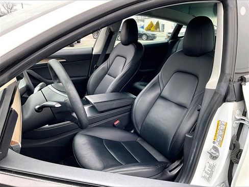 Used 2022 Tesla Model 3 Long Range image 10