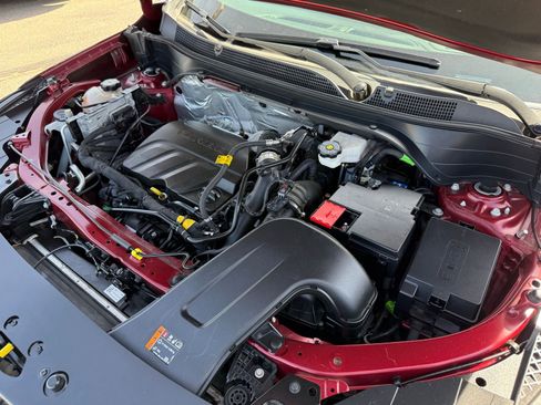 Used 2024 Chevrolet Trax LT image 39