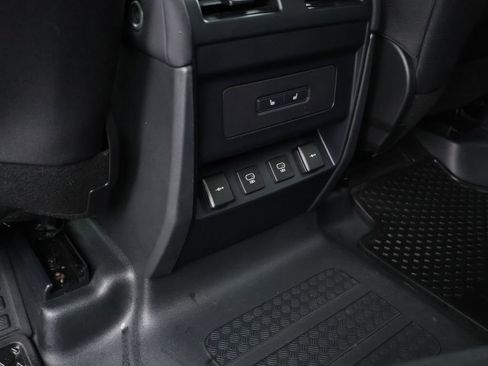 Used 2022 Land Rover Defender 110 AWD/4WD image 15