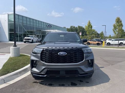Certified 2026 Ford Explorer ST-Line AWD/4WD image 8