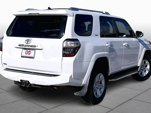 Used 2016 Toyota 4Runner SR5 Premium image 11