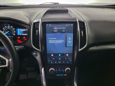 Used 2023 Ford Edge Titanium w/ Class II Trailer Tow Package image 15