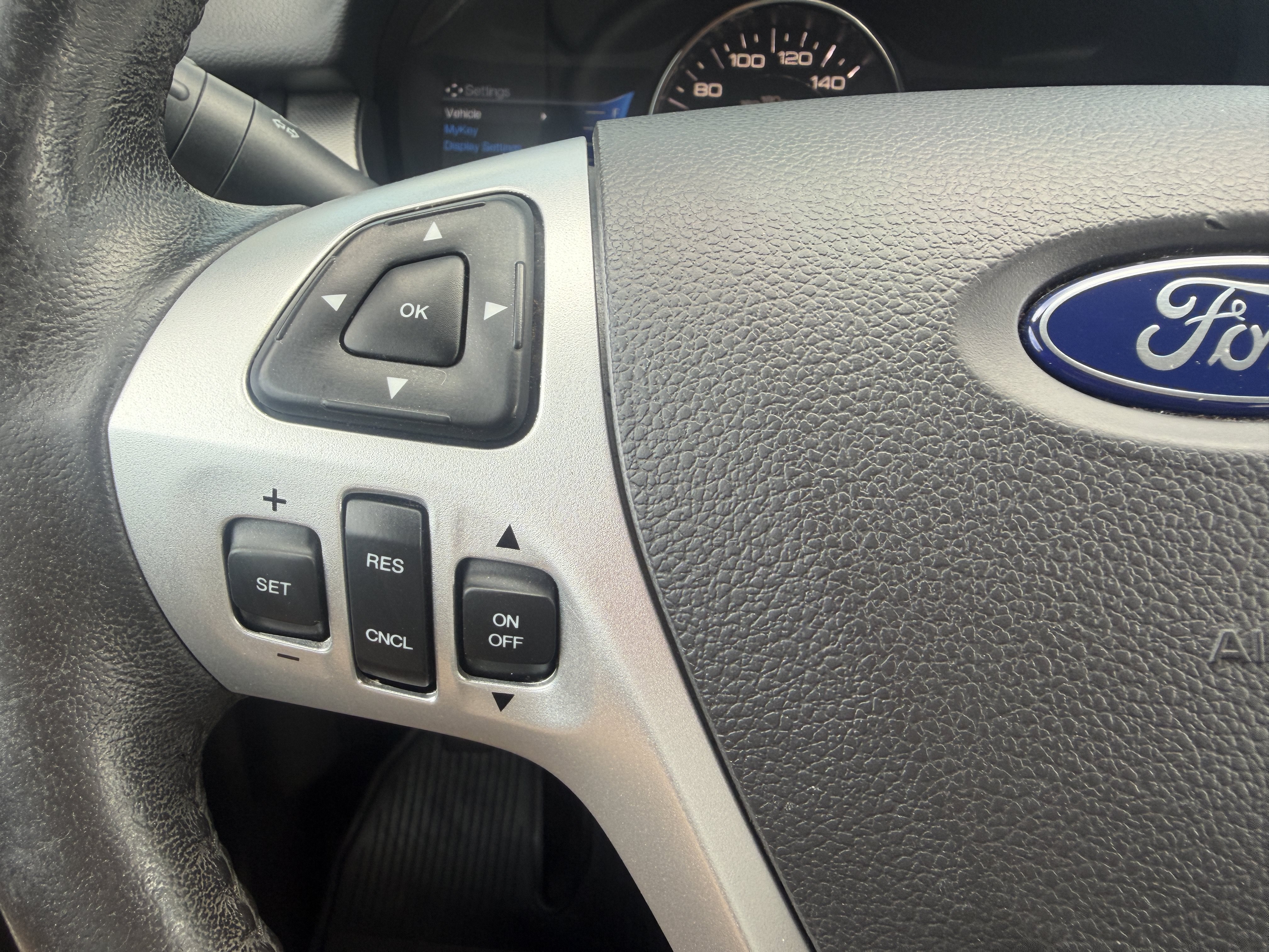 Used 2014 Ford Edge SEL w/ Equipment Group 205A AWD/4WD image 22