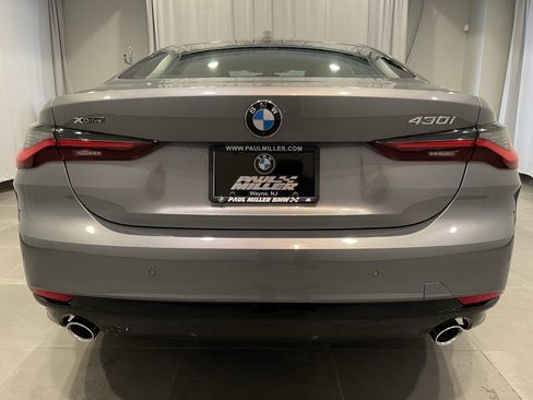 Used 2025 BMW 430i xDrive Coupe w/ Premium Package image 5
