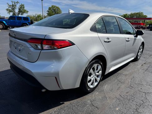 Used 2024 Toyota Corolla LE FWD image 7