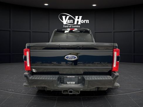 Used 2024 Ford F250 Lariat w/ Lariat Ultimate Package AWD/4WD image 6