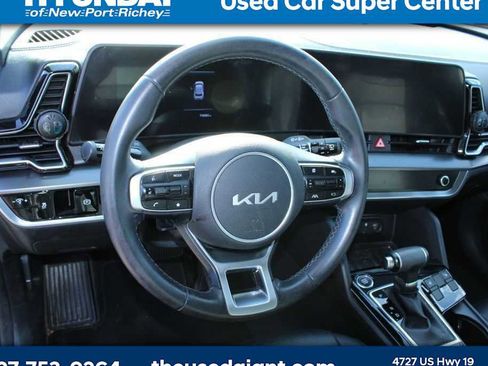 Used 2023 Kia Sportage EX image 10