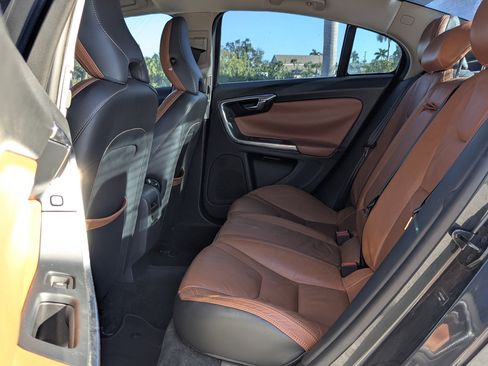 Used 2013 Volvo S60 T5 image 14