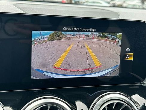 Certified 2023 Mercedes-Benz GLB 250 4MATIC image 24