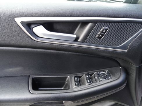 Certified 2023 Ford Edge SEL image 10