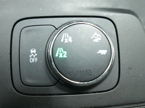 Used 2019 Chevrolet Traverse LT w/ LT Premium Package AWD/4WD image 37