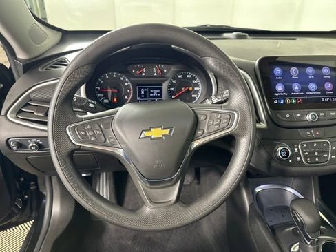 Used 2024 Chevrolet Malibu LT image 14