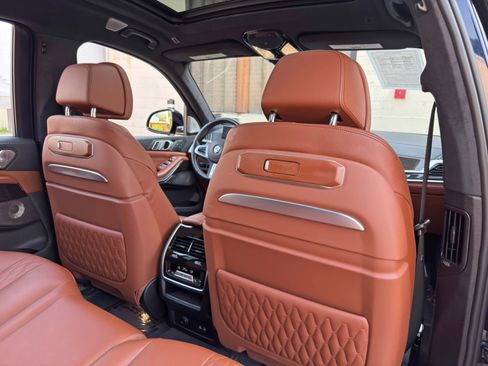 Used 2023 BMW X7 xDrive40i w/ Executive Package AWD/4WD image 45
