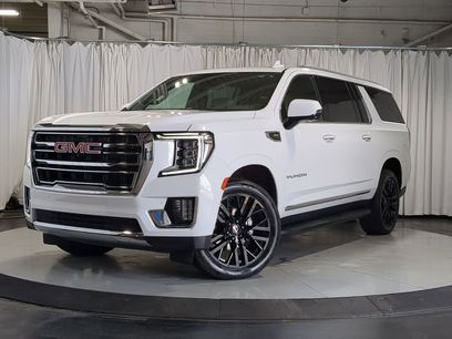 Used 2023 GMC Yukon XL SLT w/ SLT Luxury Package