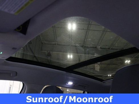 New 2026 Volkswagen Tiguan SE image 4