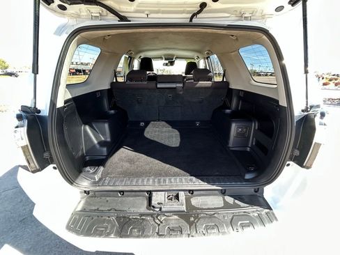 Used 2024 Toyota 4Runner SR5 AWD/4WD image 27