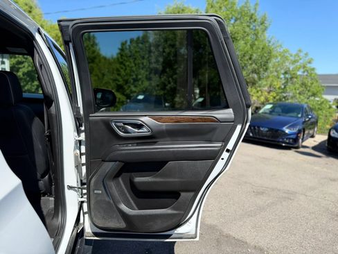 Used 2021 Chevrolet Tahoe Premier AWD/4WD image 17