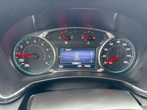 Certified 2020 Chevrolet Equinox LT w/ Driver Convenience Package image 12